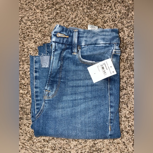 Good American Jeans - Picture 3 of 3